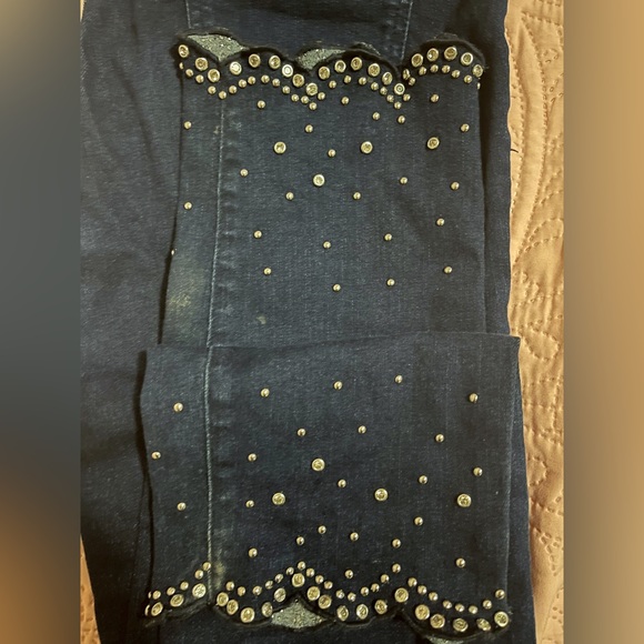 Petite pull-on pants with embellishments from Laura - Picture 4 of 5